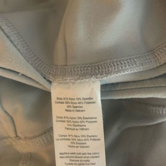 Alo Godess Leggings - Picture 6 of 6